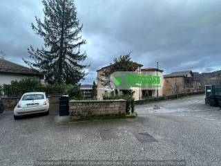 Garage in affitto a mercogliano via partenio