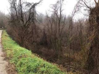 Terreno residenziale all'asta a urbino via madonna del lago