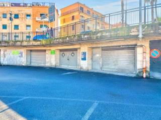 Garage in vendita a imperia via nizza, n. snc