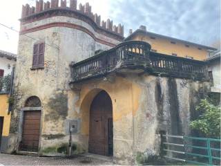 Casa indipendente in vendita a nebbiuno via roma , 5