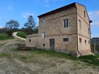 Rustico in in vendita da privato a falerone contrada salegnano, 13