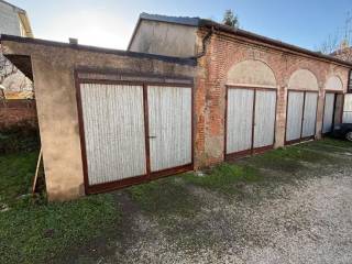 Garage in vendita a ostiglia 