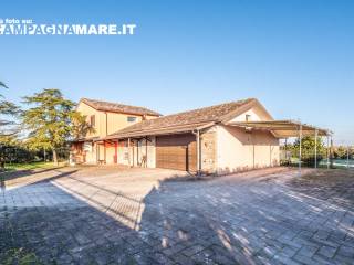 Villa in vendita a codigoro via 4 novembre, 56