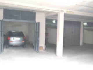 Garage in vendita a napoli via villa bisignano, 6