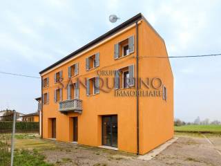 Villa in vendita a reggiolo via guastalla, 129