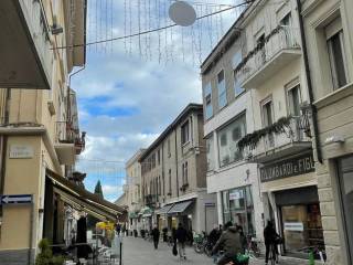 Negozio in affitto a rimini via giuseppe garibaldi