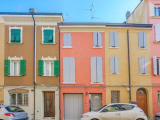 Casa indipendente in vendita a carpi via giordano bruno, 31