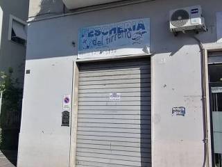 Negozio in vendita a guidonia montecelio viale dell'unione, 80