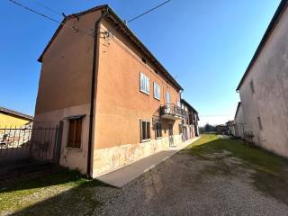 Casa indipendente in vendita a gambellara 