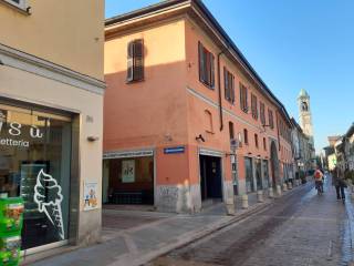 Garage in vendita a rho via giacomo matteotti, 32