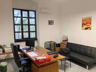 Ufficio in vendita a bari strada san giorgio martire, 6