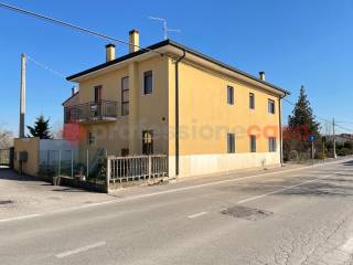 Casa indipendente in vendita a lonigo via garibaldi