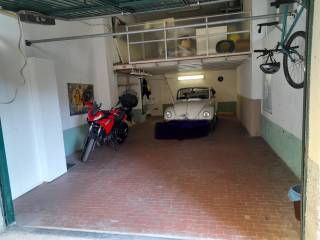 Garage in vendita a genova via bartolomeo carrea, 2