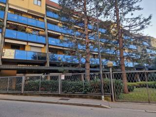 Garage in affitto a busto arsizio piazza giuseppe garibaldi, 2