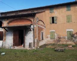 Capannone all'asta a poviglio via arginello, 15