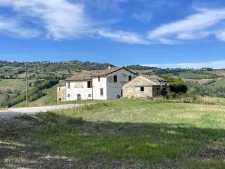 Casa indipendente in vendita a monteleone di fermo contrada valle corvone, 8