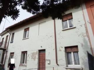 Casa indipendente all'asta a bastida pancarana via della stazione, 49