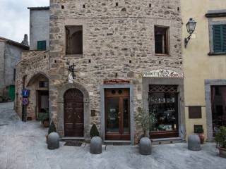 Casa indipendente in vendita a seggiano piazza umberto primo