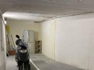 Garage in affitto a varazze via 24 aprile