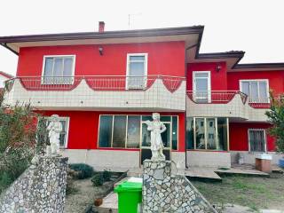 Villa in vendita a rosolina via bassafonda