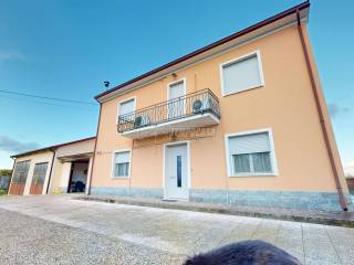 Casa indipendente in vendita a bondeno strada provinciale 19 103