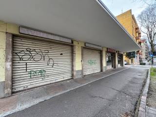 Negozio in vendita a modena viale gaetano storchi, 42