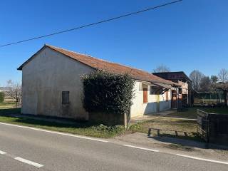 Casa indipendente in vendita a castello di godego via cacciatora