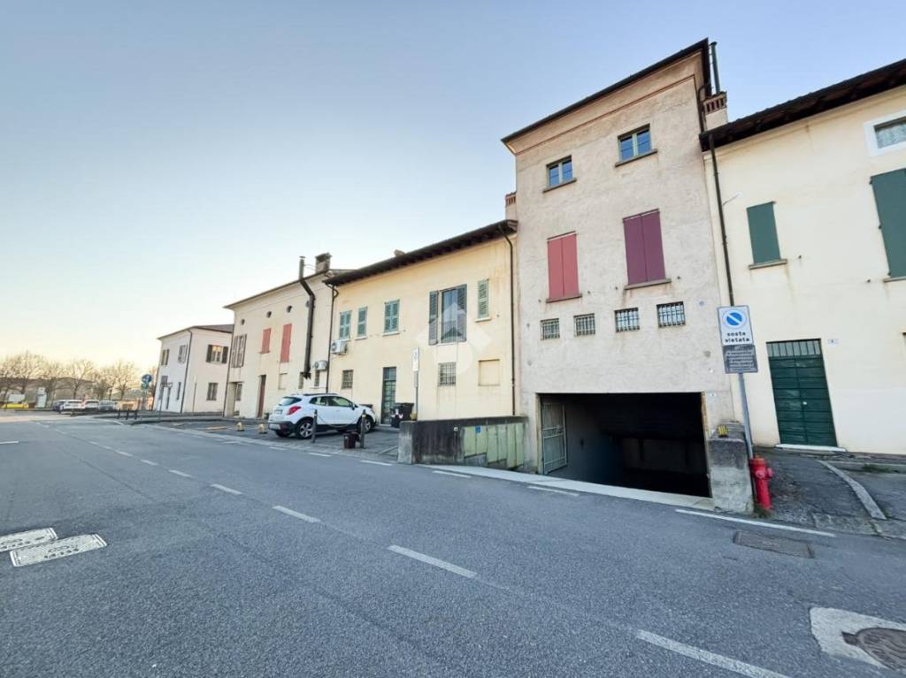 immagine annuncio 1 di 14