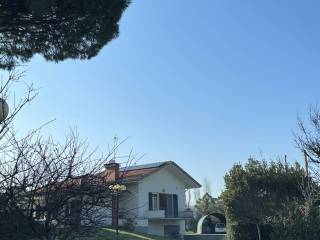 Villa in vendita a riccione viale basilicata