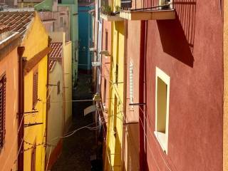 Casa indipendente in vendita a bosa via franzina, 41