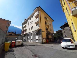 Garage in affitto ad aosta via abbé henry