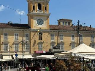 Appartamento in vendita a parma piazza garibaldi, 1