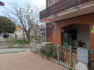 Casa indipendente in vendita a castelluccio dei sauri via roma, 65