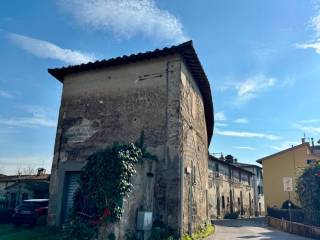 Casa indipendente in vendita a campi bisenzio via san quirico, 14