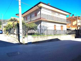 Villa in vendita a calvi risorta via don sturzo, 1