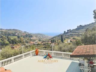 Villa in vendita a sanremo strada borgo tinasso, 200