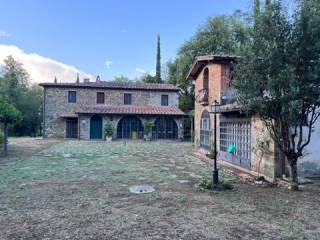 Villa in vendita a montevarchi via di poggio san marco