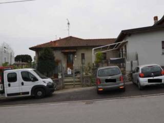 Villa bifamiliare in vendita a lurago d'erba via monte rosa, 3