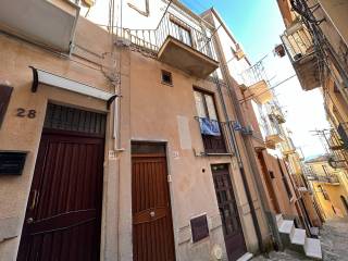 Casa indipendente in vendita a pollina via gagini