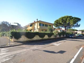 Villa bifamiliare in in vendita da privato a rosignano marittimo via mar ligure, 1