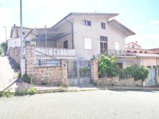 Villa in vendita a bosa via alessandro manzoni