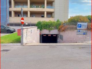 Garage in vendita a perugia via del fosso, 9