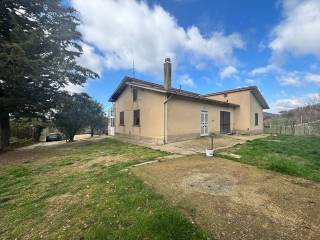 Casa indipendente in vendita a sant'angelo dei lombardi contrada selvatico