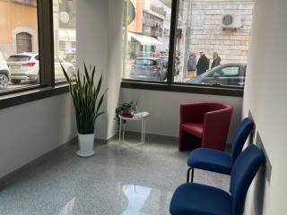 Ufficio in affitto a trani via bebio