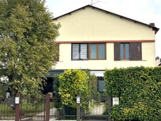 Villa bifamiliare in vendita a lazise via risorgimento, 29