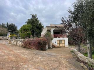 Villa in in vendita da privato a cisternino strada vicinale calabrese