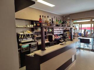 Bar/tavola calda in in vendita da privato a cadrezzate con osmate via maggiore, 2