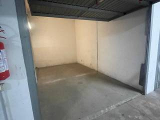 Garage in affitto a sesto san giovanni via privata grugnola, 31