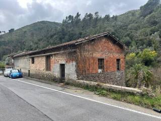 Cascina in vendita a perinaldo località massabò