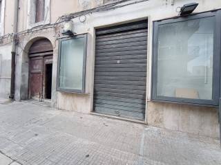 Negozio in vendita a trapani via degli orti, 41